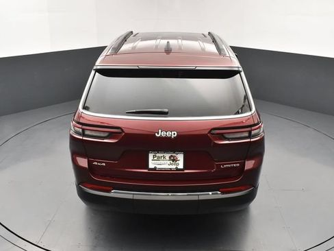 Used 2025 Jeep Grand Cherokee L Limited w/ Trailer Tow Package AWD/4WD image 17