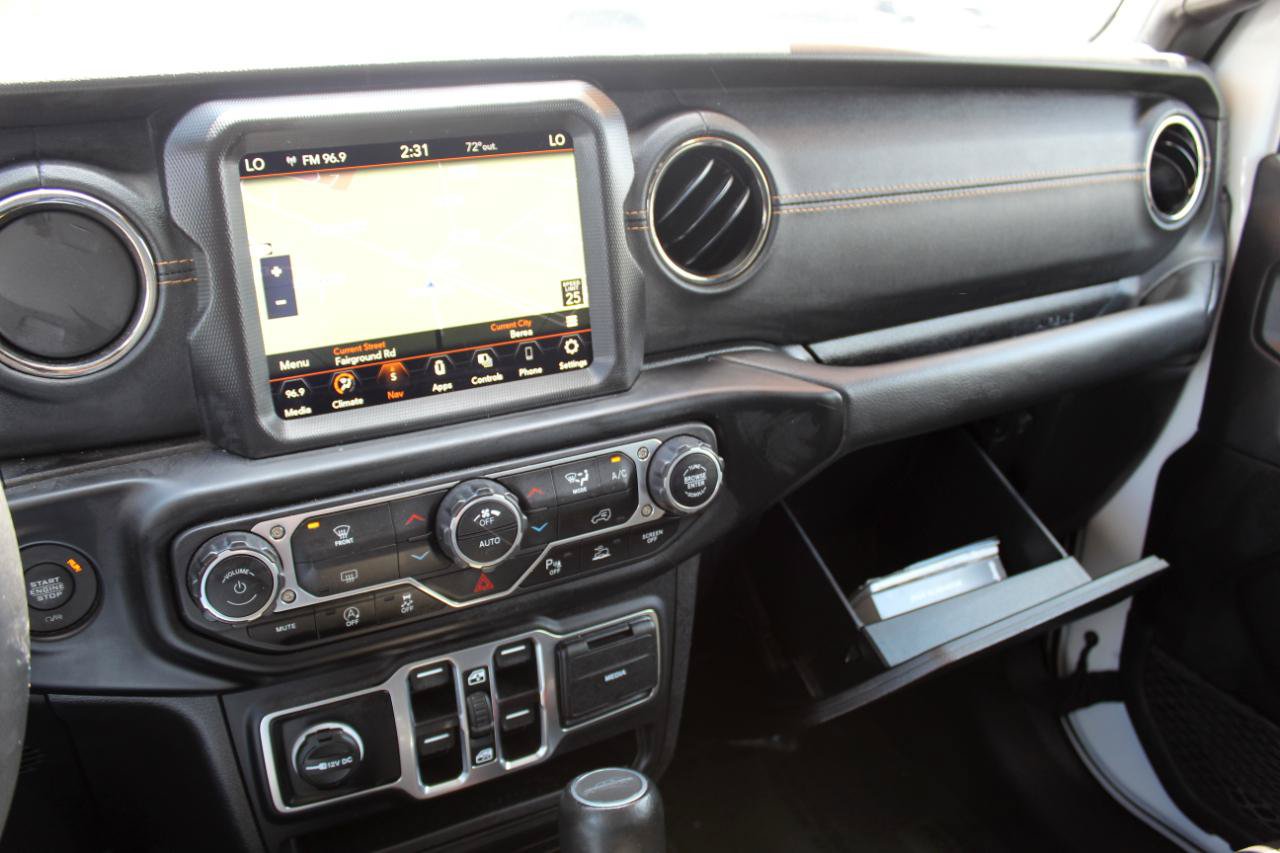 Used 2023 Jeep Gladiator Overland AWD/4WD image 17