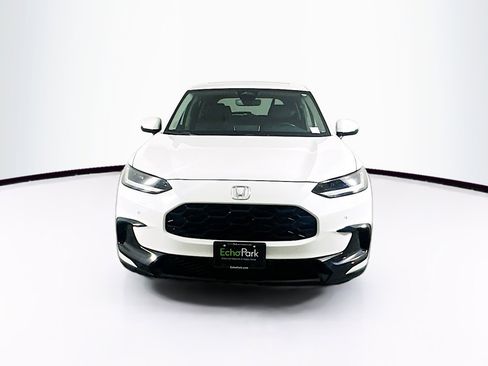 Used 2023 Honda HR-V EX-L image 2