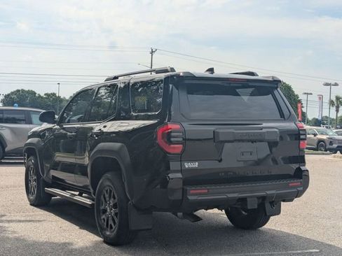 Certified 2026 Toyota 4Runner SR5 AWD/4WD image 5