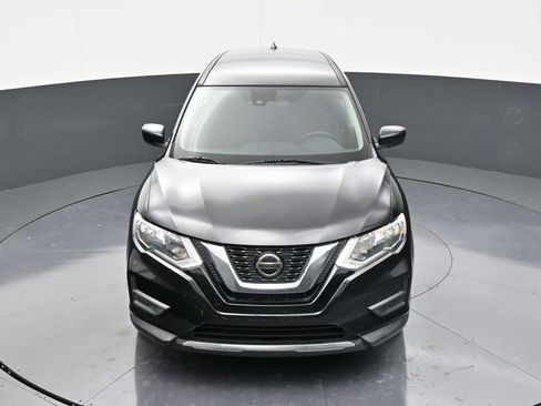 Used 2020 Nissan Rogue S image 19