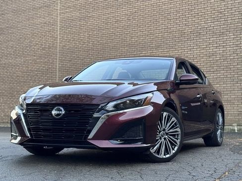 Used 2024 Nissan Altima 2.5 SL image 33