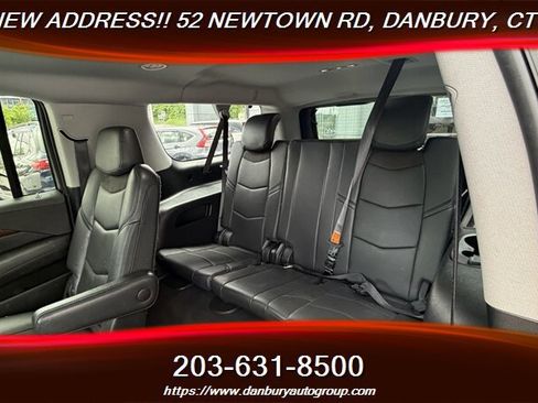 Used 2019 Cadillac Escalade ESV Luxury AWD/4WD image 30