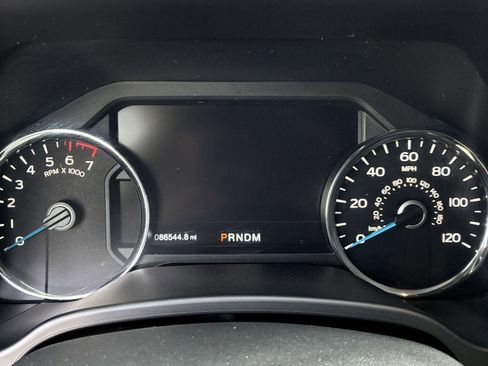 Used 2017 Ford F150 Lariat image 12