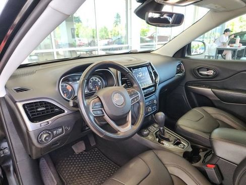 Used 2021 Jeep Cherokee Limited w/ Elite Package AWD/4WD image 14
