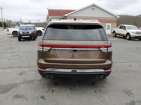 Used 2022 Lincoln Aviator Reserve w/ Equipment Group 201A image 4