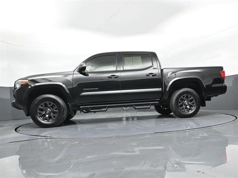 Certified 2023 Toyota Tacoma SR5 w/ Technology Package image 29