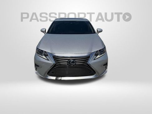 Used 2018 Lexus ES 350 w/ Navigation System Package FWD image 2