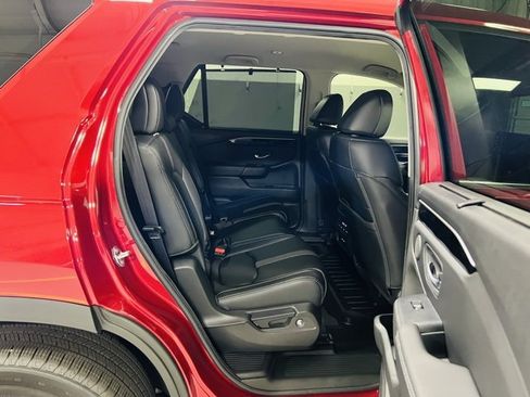 New 2025 Honda Pilot EX-L image 30