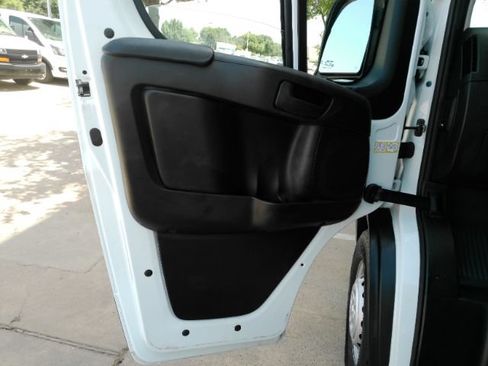 Used 2025 RAM ProMaster 3500 w/ Convenience Group FWD image 10