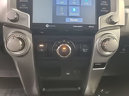 Used 2020 Toyota 4Runner SR5 Premium AWD/4WD image 34