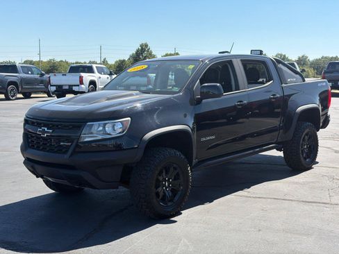 Used 2018 Chevrolet Colorado ZR2 w/ ZR2 Midnight Special Edition AWD/4WD image 3