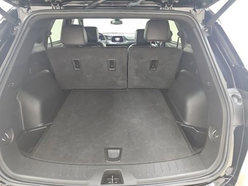 Used 2022 Chevrolet Blazer RS w/ Enhanced Convenience Package image 4