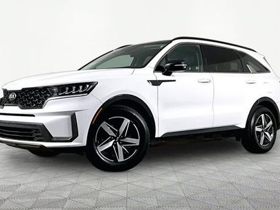 Used 2021 Kia Sorento S w/ Panoramic Sunroof Package