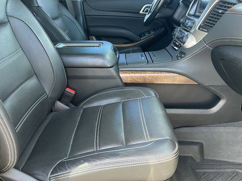 Used 2020 GMC Yukon Denali image 26