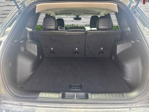 Used 2019 Jeep Cherokee Trailhawk w/ Cold Weather Group image 37