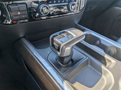 Used 2024 Chevrolet Silverado 1500 High Country image 26