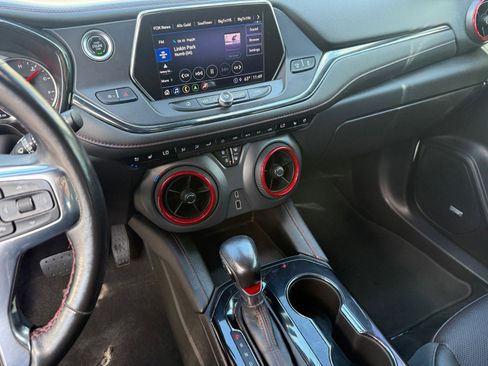 Used 2021 Chevrolet Blazer RS w/ Enhanced Convenience Package image 11