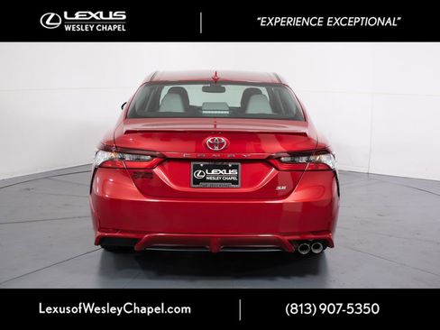 Used 2023 Toyota Camry SE w/ Cold Weather Package FWD image 7