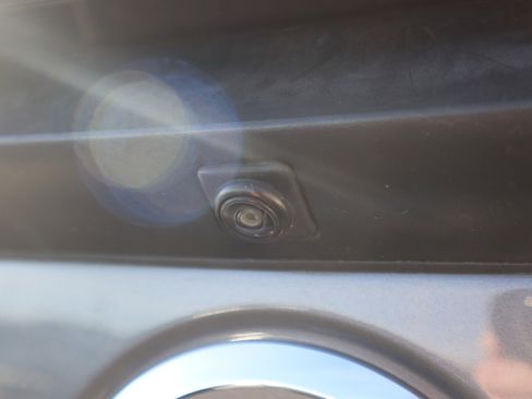 Used 2021 Nissan Titan SV w/ SV Convenience Package image 31