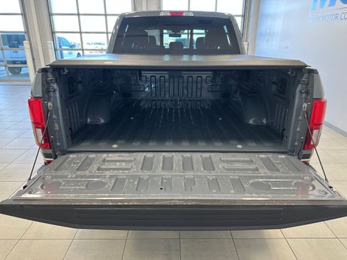 Used 2019 Ford F150 Lariat image 7