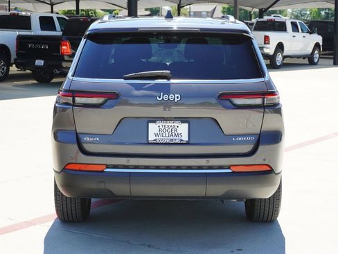 Used 2025 Jeep Grand Cherokee L Laredo AWD/4WD image 4
