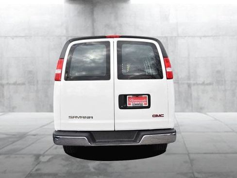 Used 2024 GMC Savana 2500 w/ Driver Convenience Package image 6