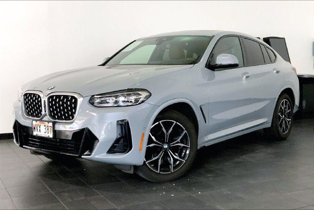 Used 2023 BMW X4 xDrive30i w/ M Sport Package AWD/4WD image 1