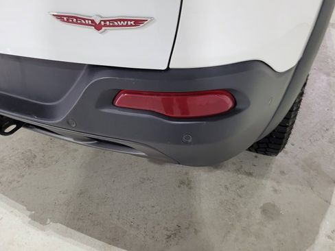 Used 2014 Jeep Cherokee Trailhawk w/ Technology Group image 14