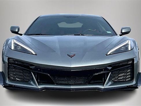 Used 2023 Chevrolet Corvette Z06 w/ Z07 Performance Package image 3