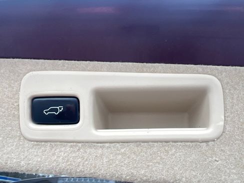 Used 2013 Lexus RX 450h AWD w/ Navigation Pkg image 9