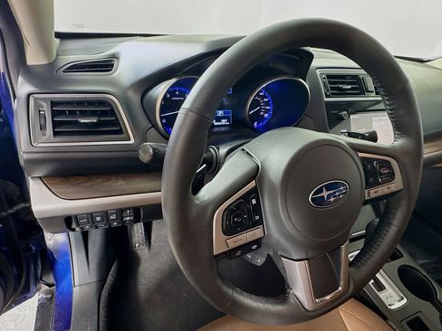 Used 2017 Subaru Outback 3.6R Touring w/ Popular Package #5A AWD/4WD image 11
