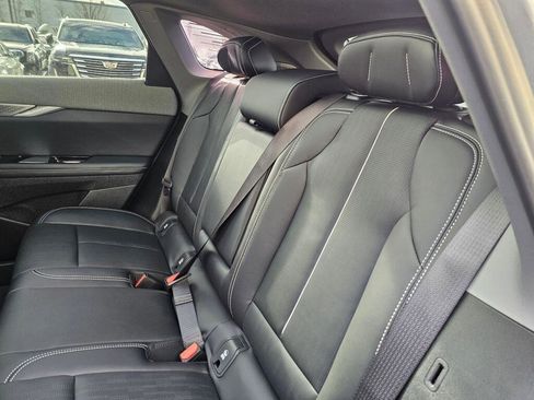 New 2026 Cadillac Optiq Luxury 2 image 21