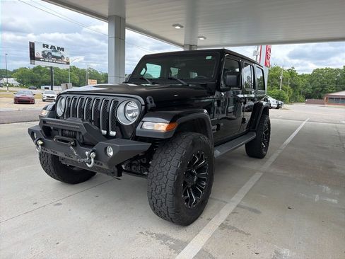 Used 2020 Jeep Wrangler Unlimited Sahara AWD/4WD image 1