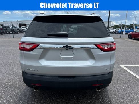 Used 2020 Chevrolet Traverse LT FWD image 7