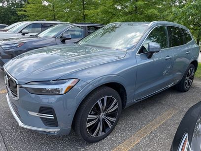 Used 2023 Volvo XC60 B5 Plus w/ Climate Package