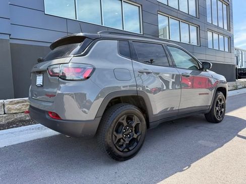 Used 2023 Jeep Compass Trailhawk w/ Trailhawk Elite Group AWD/4WD image 3