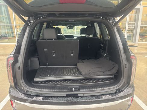 Used 2023 Kia Telluride EX X-Line AWD/4WD image 11