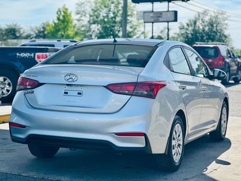 Used 2020 Hyundai Accent SE FWD image 6