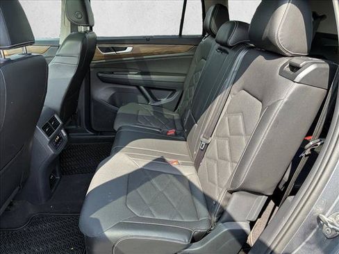 Used 2024 Volkswagen Atlas SE AWD/4WD image 13