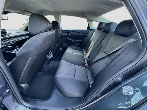 Used 2025 Honda Accord LX image 18