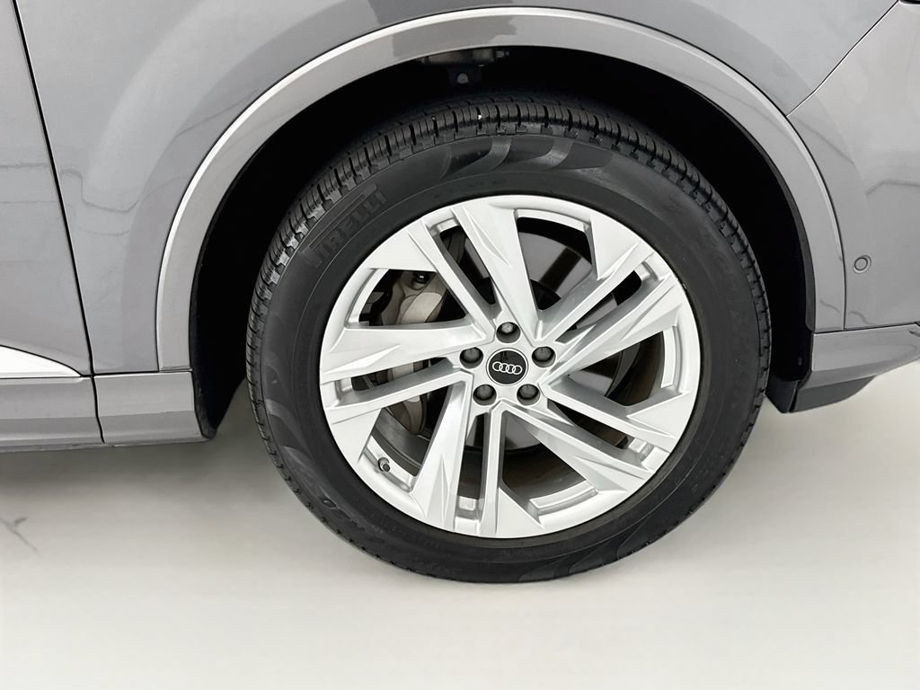 Used 2022 Audi Q7 3.0T Premium Plus w/ Premium Plus Package AWD/4WD image 31