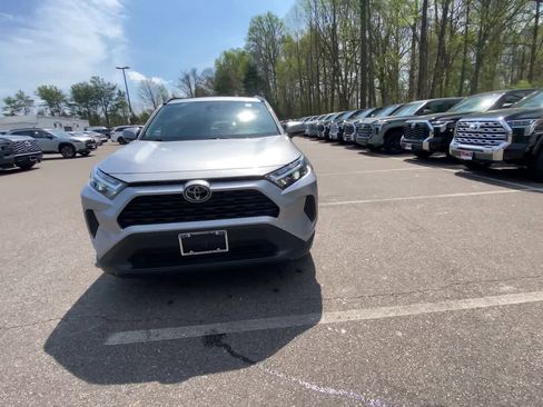 Used 2025 Toyota RAV4 XLE w/ Convenience Package image 6