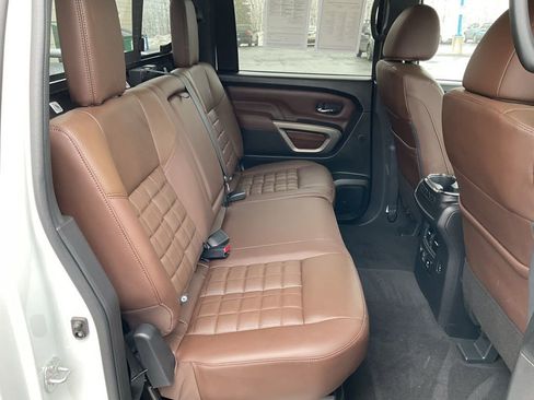 Used 2024 Nissan Titan Platinum Reserve w/ Moonroof Package AWD/4WD image 20