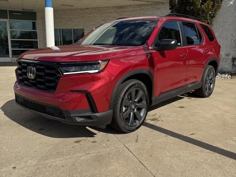 New 2025 Honda Pilot Sport image 7