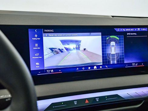 Used 2025 BMW X3 xDrive30i w/ Convenience Package image 23