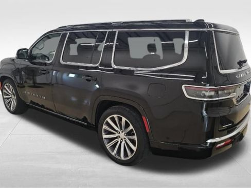 Used 2023 Jeep Grand Wagoneer Series II AWD/4WD image 7