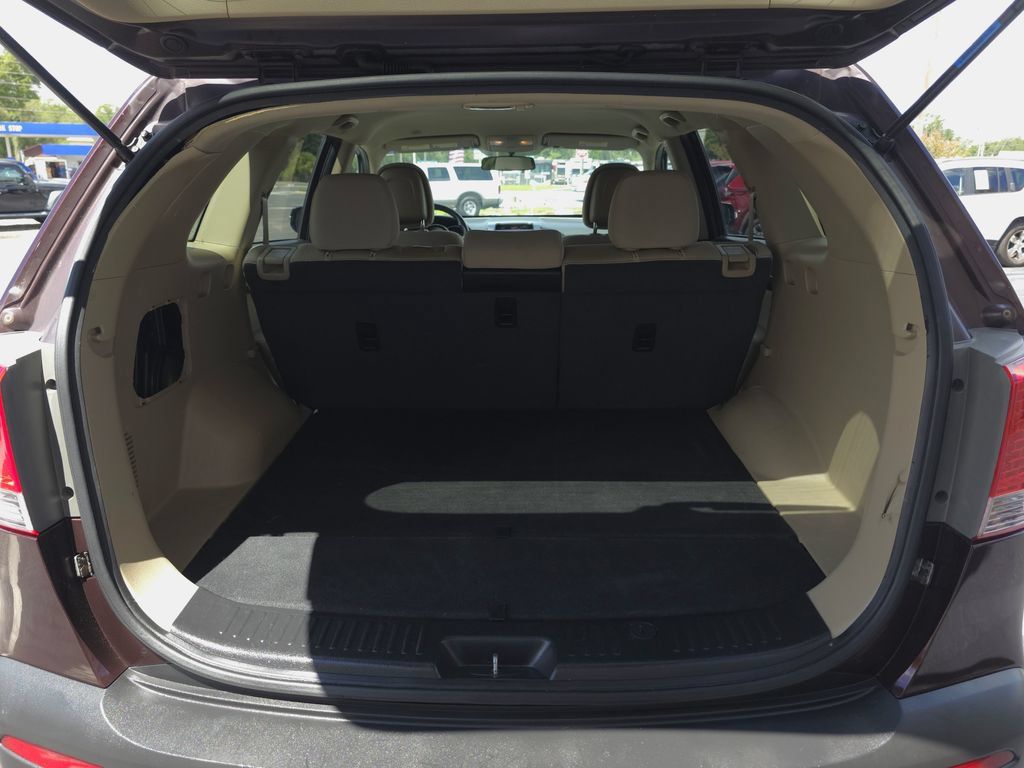 Used 2011 Kia Sorento 2WD image 13