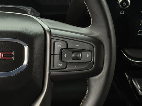 Used 2024 GMC Sierra 2500 AT4 w/ Technology Package AWD/4WD image 18