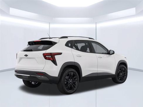 New 2026 Chevrolet Trax ACTIV w/ Driver Confidence Package FWD image 4